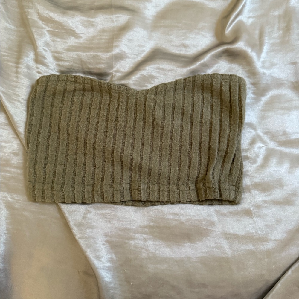 SHEIN Olive Green Ribbed Crop Top